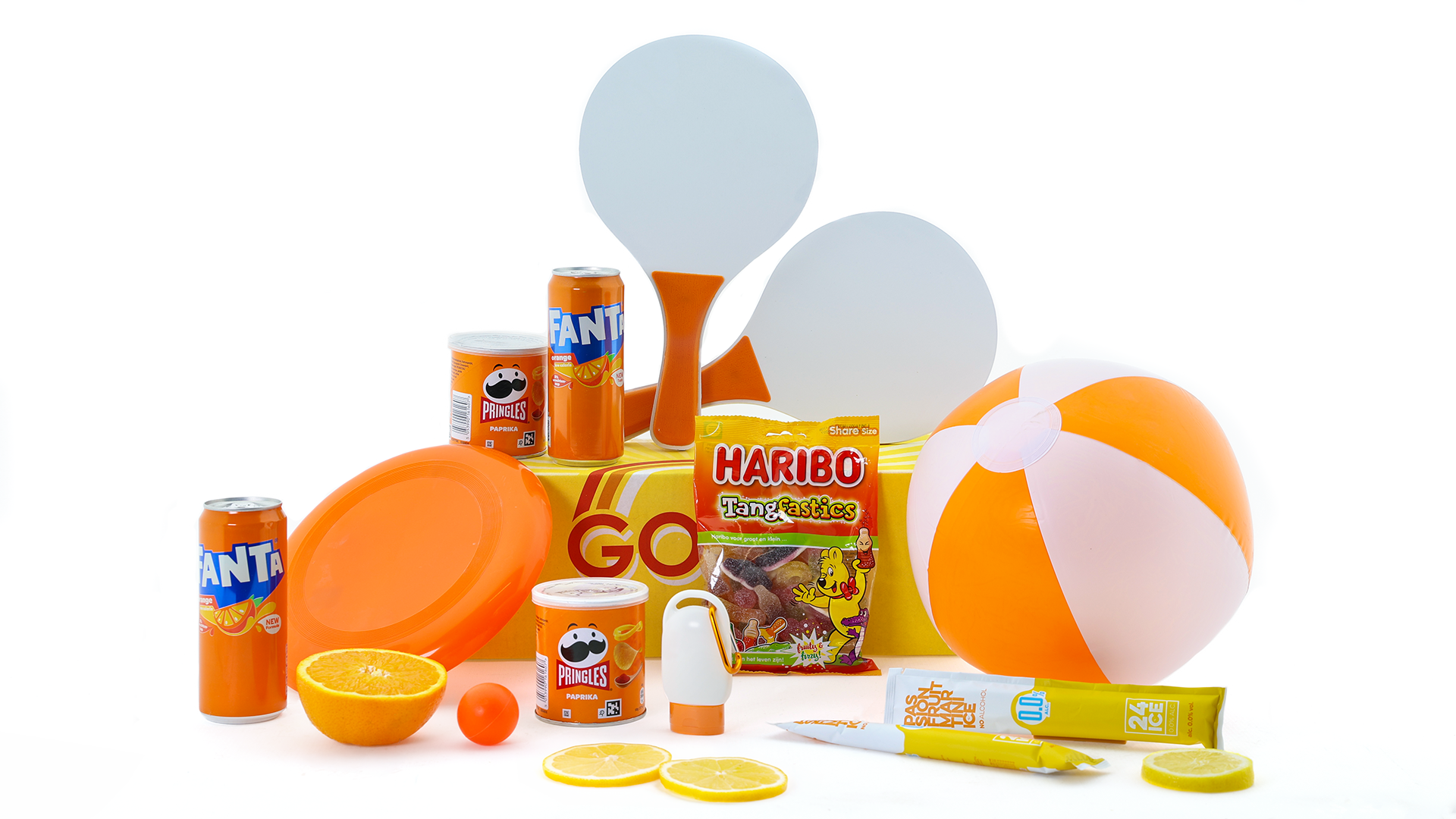 Oranje zomerpakket Oranje Zomer met strandbal, beachball set, frisbee, zonnebrand, ijssticks, snacks en frisdrank